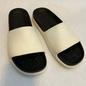 Native Slides